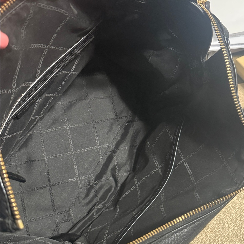 Michael Kors  Purse - Picture 9 of 13